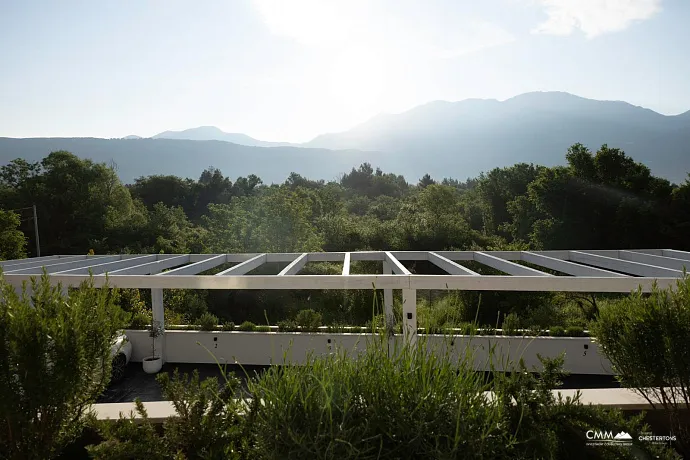 Charming Villa with boutique apartments in Tivat